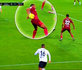 kaiyun.com-曼联遭遇争议判罚，裁判组回应：执法公正，手机通过软件实现通过原因电脑手机.的简单介绍